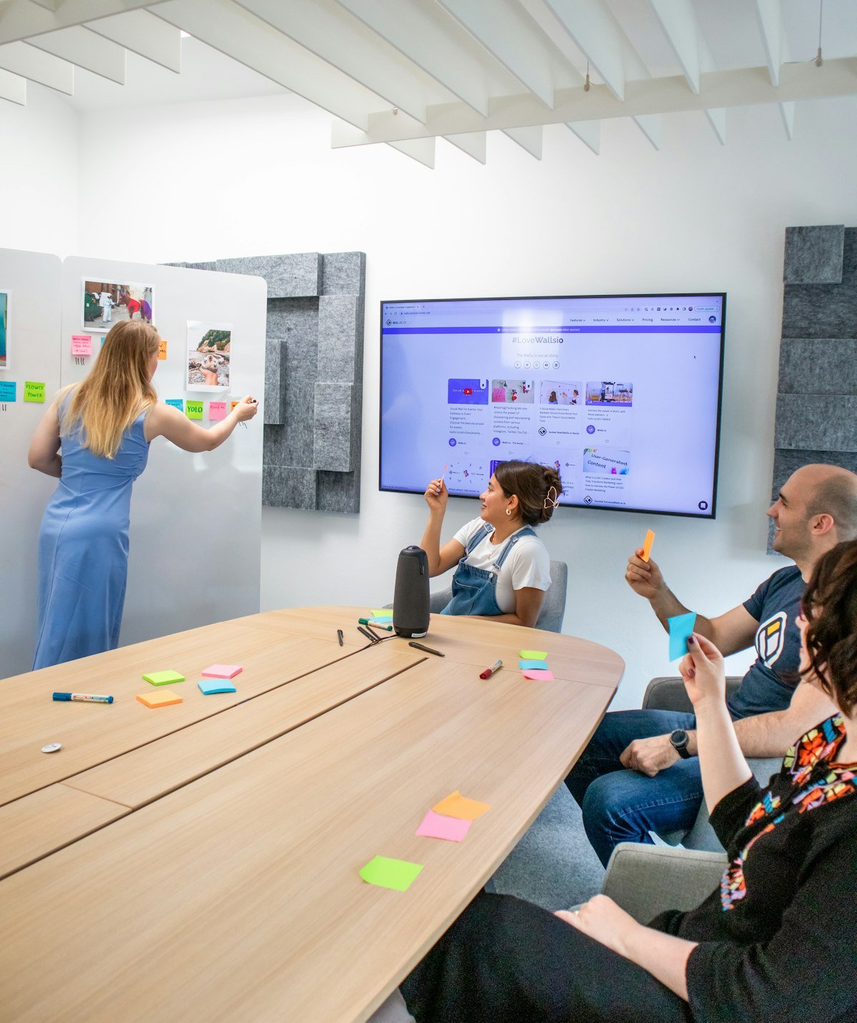 Choosing which topics to track before you buy an intent data feed