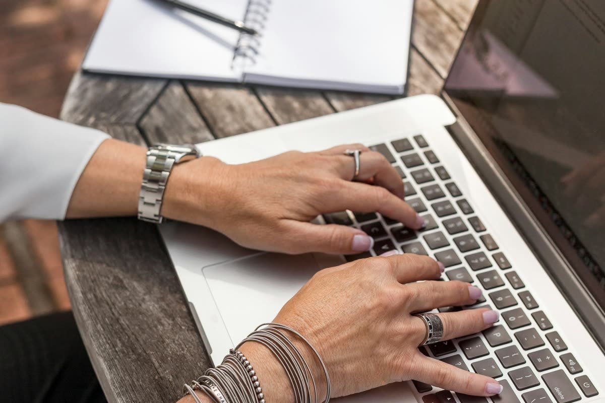 MQL vs SQL: the lead qualification split that actually protects sales time
