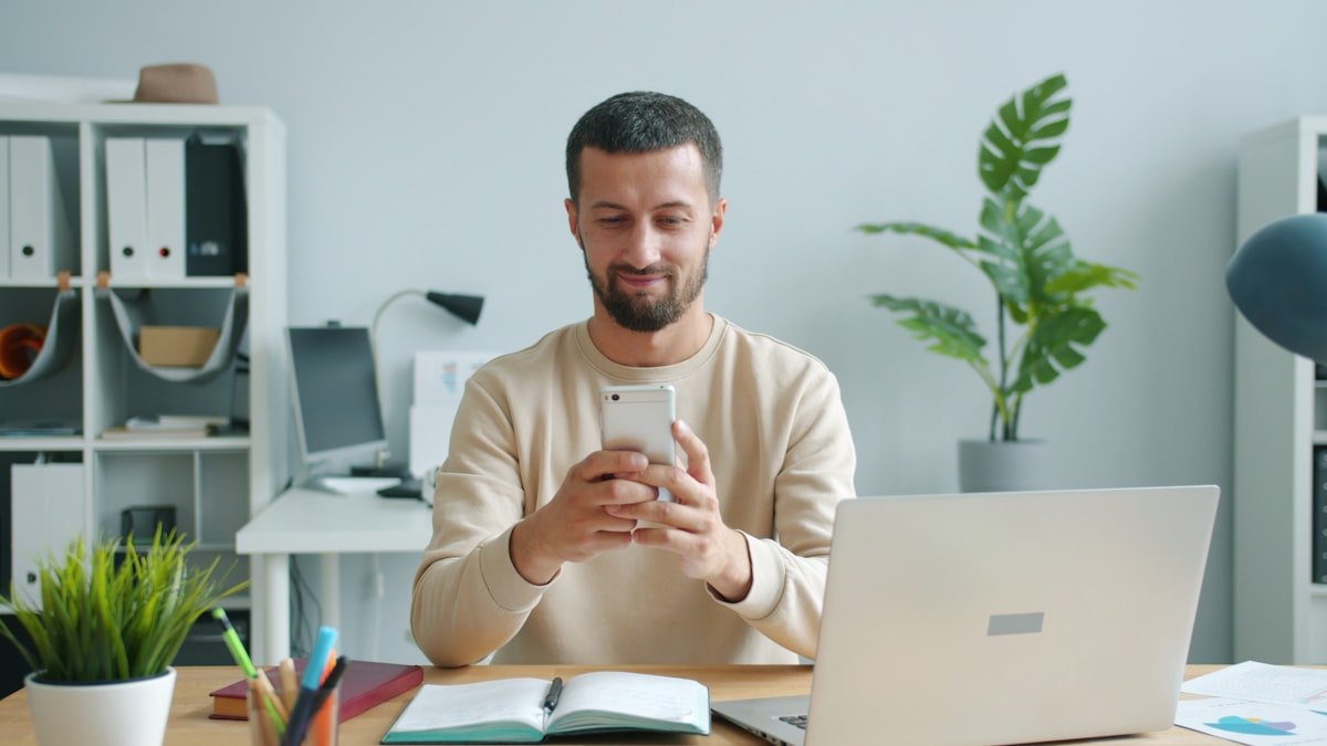 Surge alerts are not a scoring system: the difference between an intent tool and an intent program